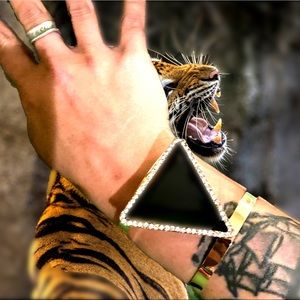 Black Triangle Metal Cuff